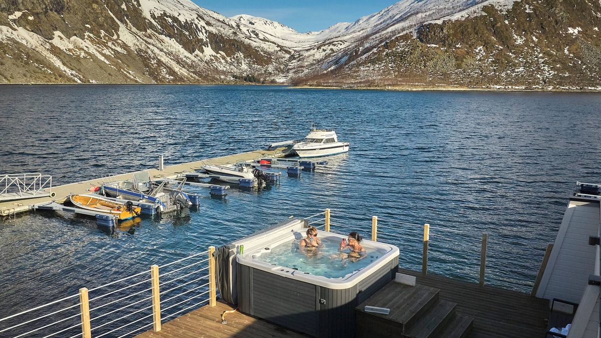 Torsken Hotel | Torsken Brygge - Senja by Heart