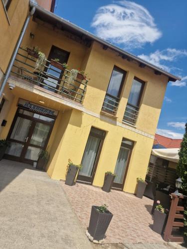Zalacsany Bed & Breakfast | Toscana Étterem és Panzió