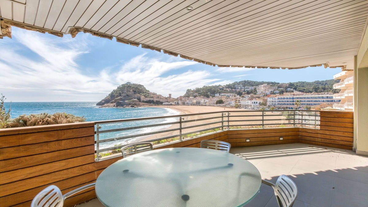 Tossa de Mar Apartment | Tossa de Mar BEACH FRONT