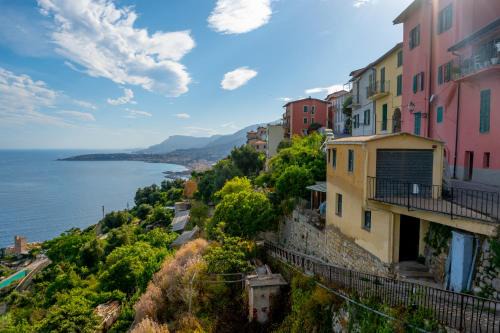 Ventimiglia Apartment | Total sea View Grimaldi