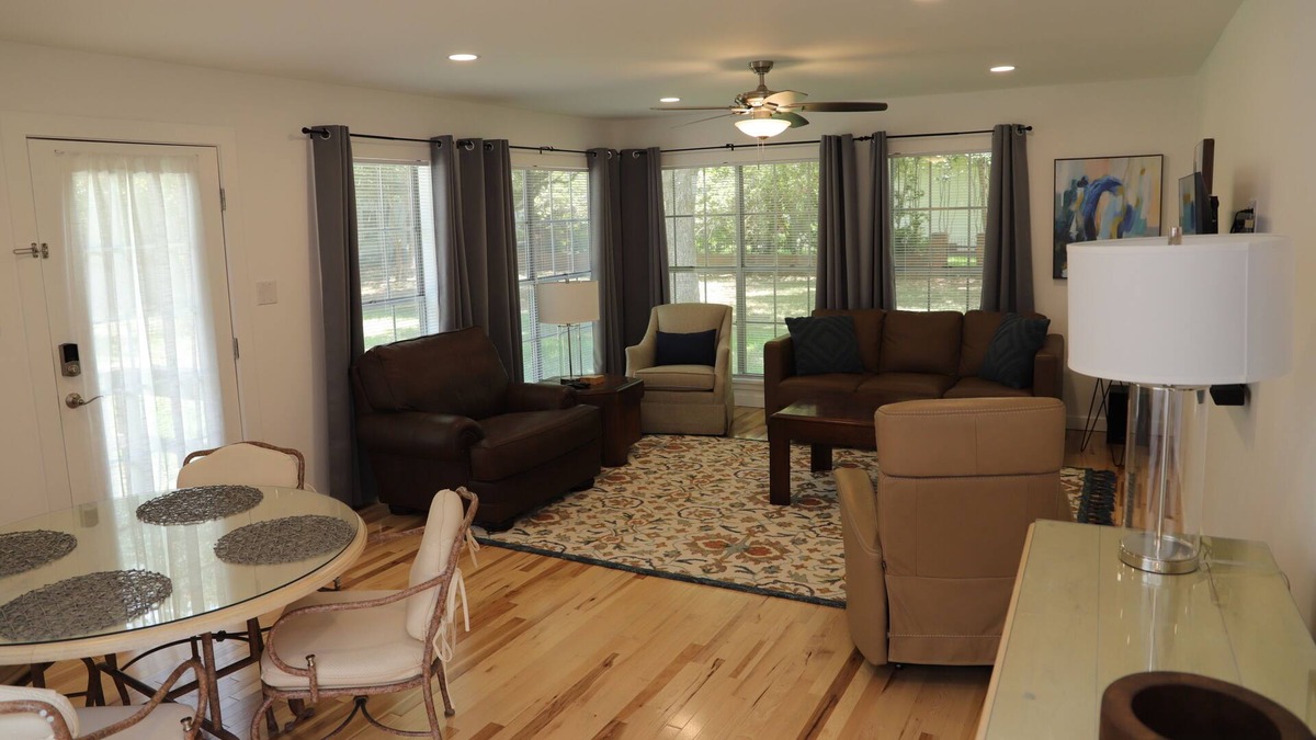 Bastrop House | Totally Remodeled 3/2 Home - Historic Downtown