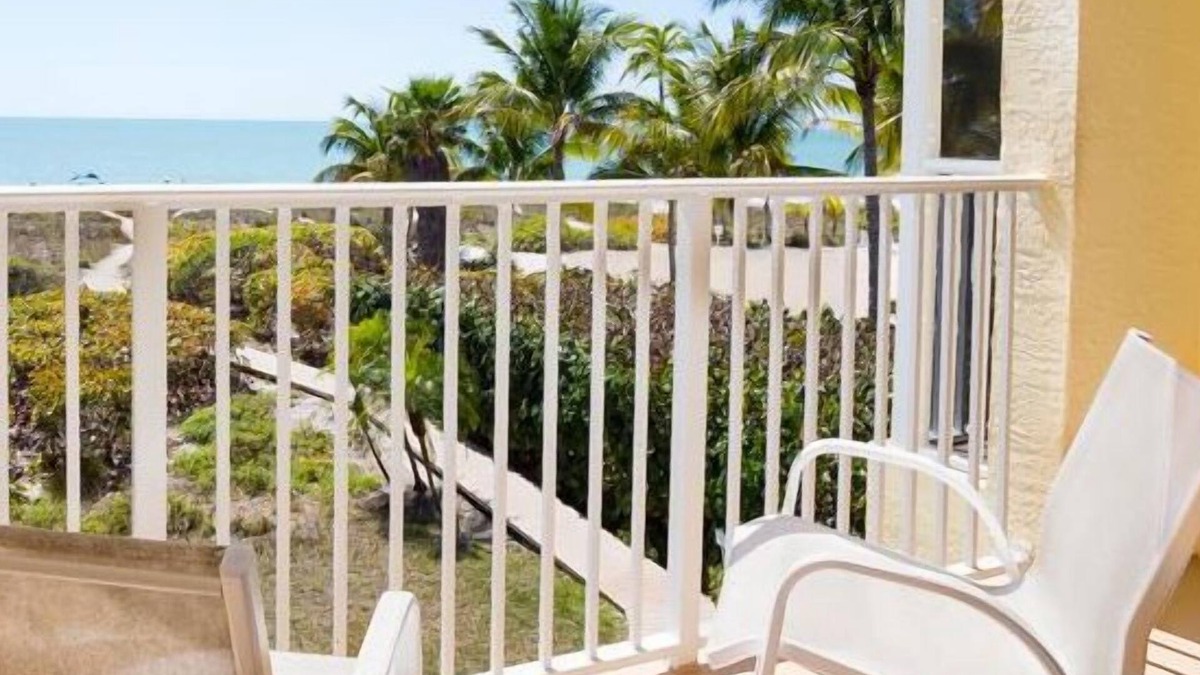 Sanibel Condo | Totally Updated Three Bedroom Gulf Front - Luxury Condo