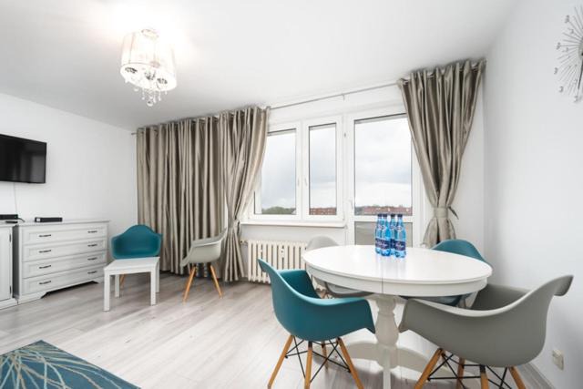 Brzezno Apartment | TOTU HOME Baltic Stay - Korzeniowskiego 28 Brzeźno