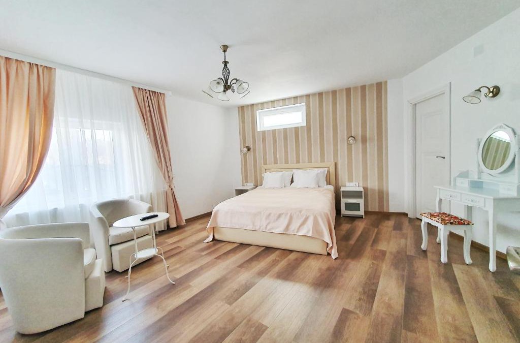 Curtea De Arges House | Tourist B&C