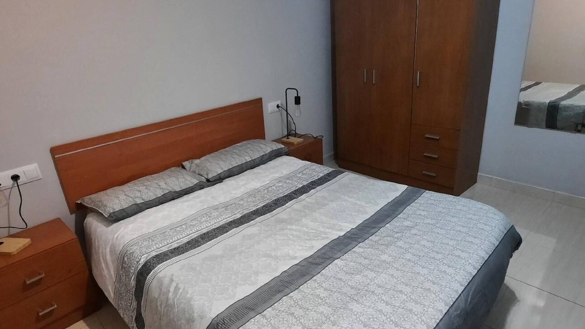 Camarasa Apartment | tourist flat "Piso2" with private balcony