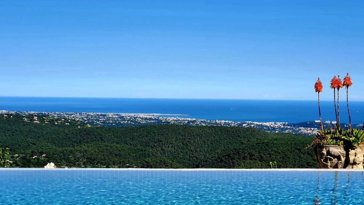 Tourrettes-sur-Loup Villa | Tourrettes-sur-Loup, luxurious villa with exceptional panoramic view