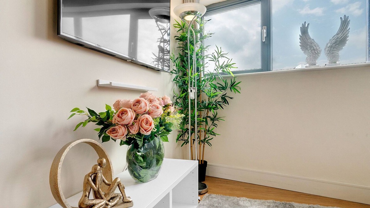 Riverside Apartment | Tower Bridge Modern 2Bed 2Bath Apartment by London Bridge