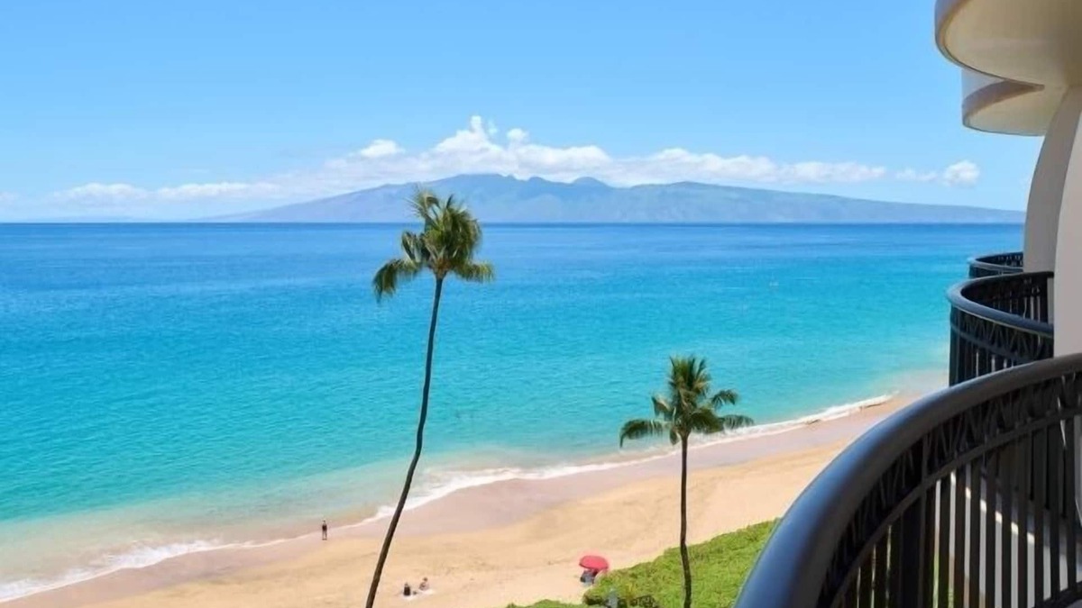 Kaanapali Hotel | Tower Ocean Front Room King at Royal Lahaina Resort