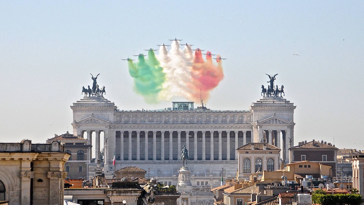 Rione III Colonna Apartment | Tower of Rome - Penthouse in Piazza di Spagna