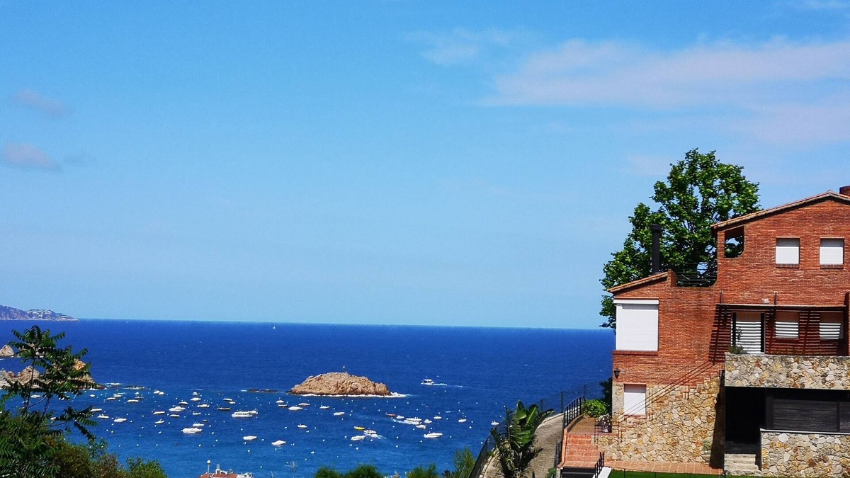 Tossa de Mar House | Tower with sea views