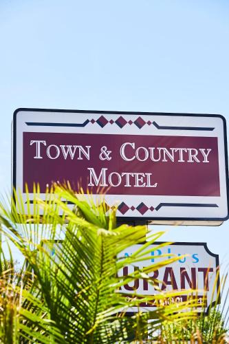 Strathfield Hotel | Town and Country Motel