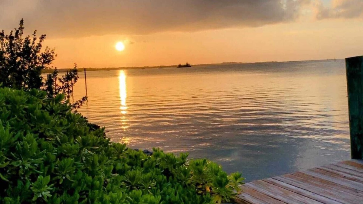 Lubbers Quarters Cay Apartment | Town Center Abaco