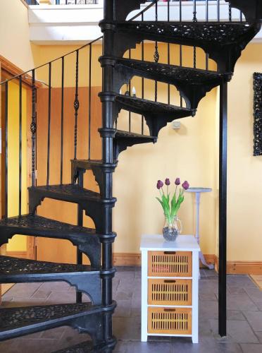 Clonakilty Apartment | Town center duplex with lift