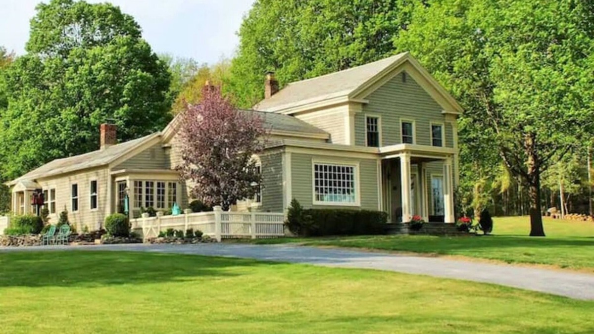 Saratoga Springs Other | Town & Country Getaway: Pool Gardens Views 6 Acres