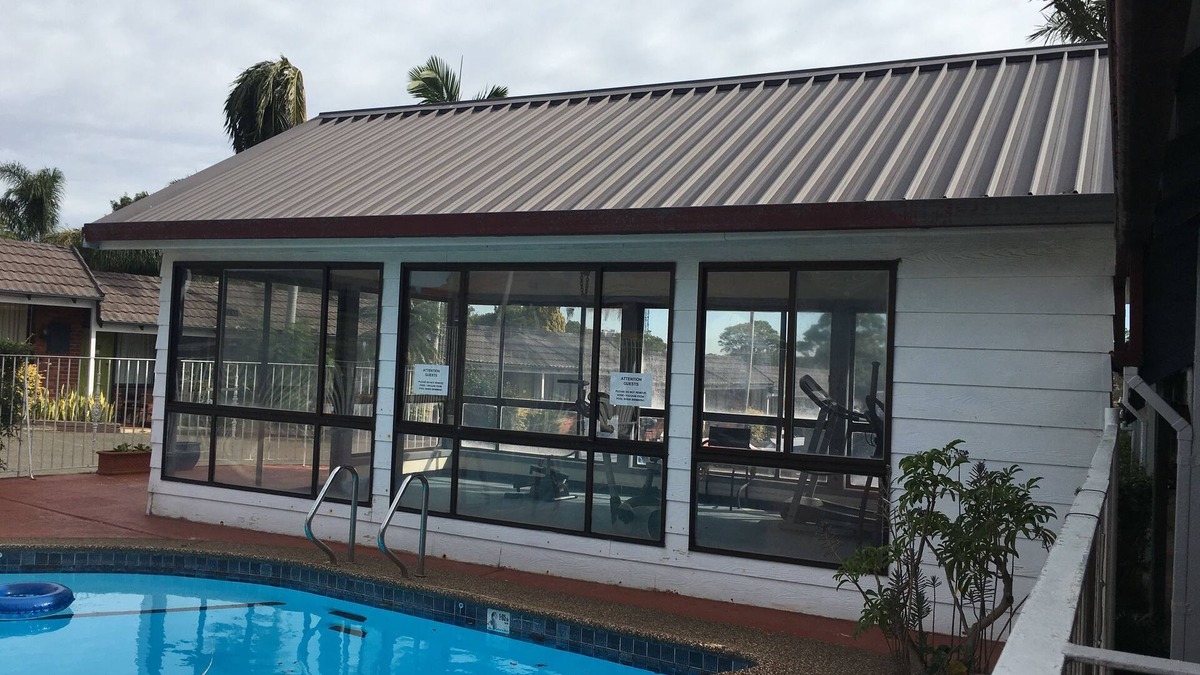 Strathfield Hotel | Town & Country Motel