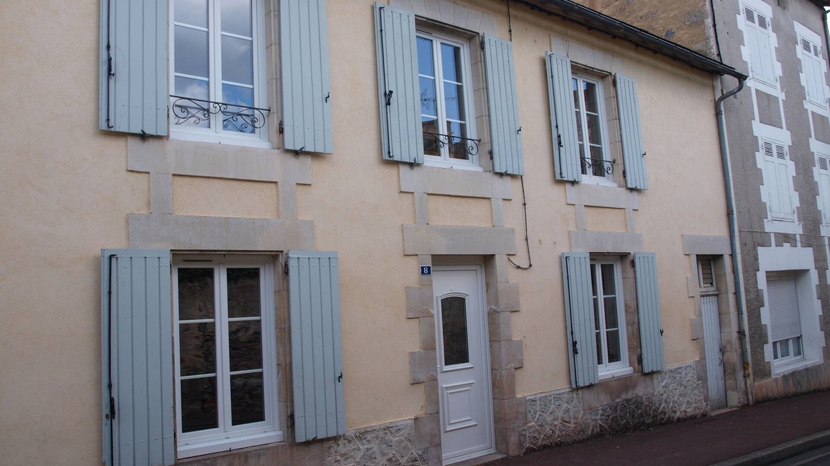 L'Isle-Jourdain House | TOWN HOUSE ANY COMFORT