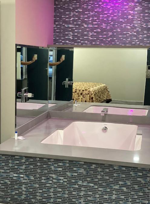 Lynwood Hotel | Town House Motel