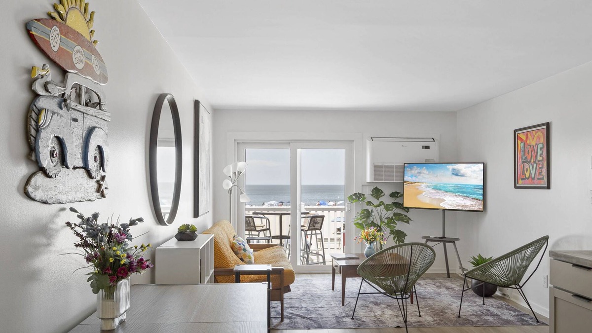 Lewes Condo | Town of Lewes penthouse w/balcony, beach access, close to restaurants