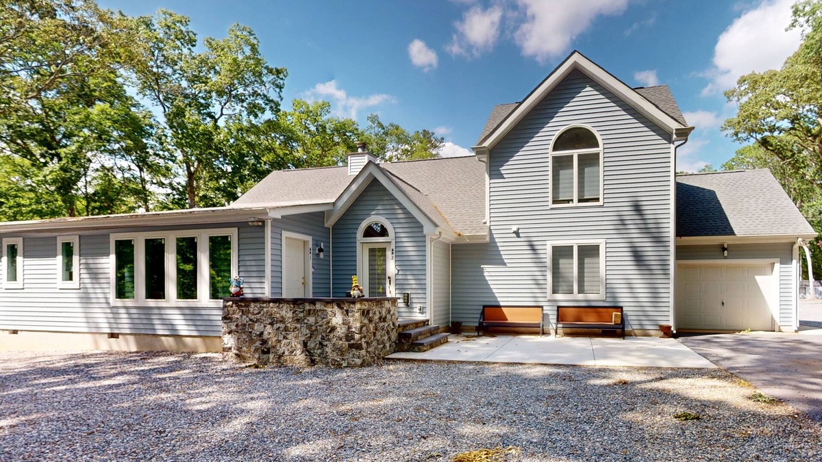 Rehoboth Beach House | Town of Lewes Spacious Multi-Unit Newly Renovated Home!