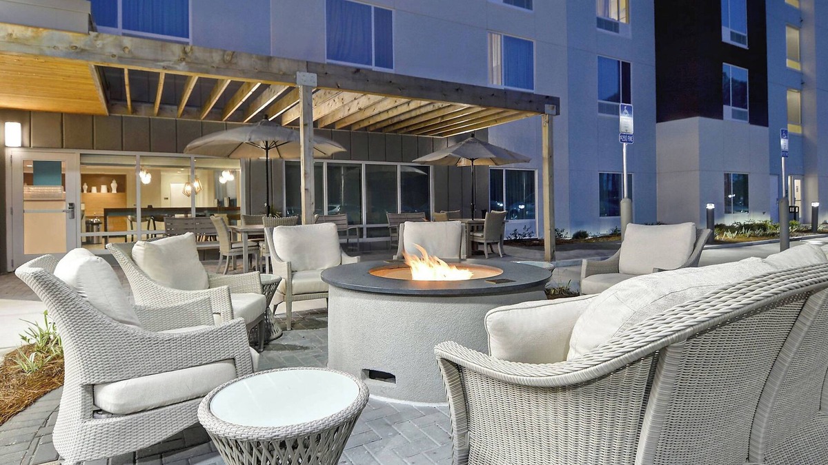 Panama City Beach Hotel | TownePlace Suites by Marriott Panama City Beach Pier Park