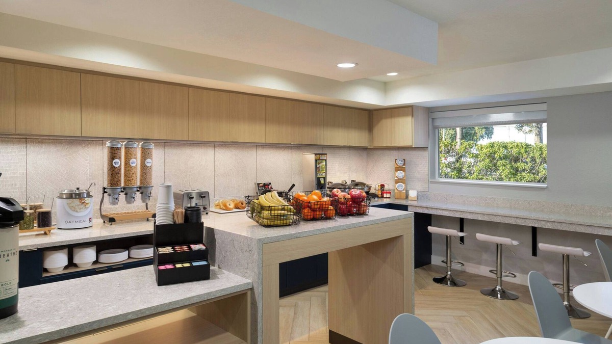 Survey Creek Hotel | TownePlace Suites by Marriott Ft Lauderdale West (Newly Renovated)