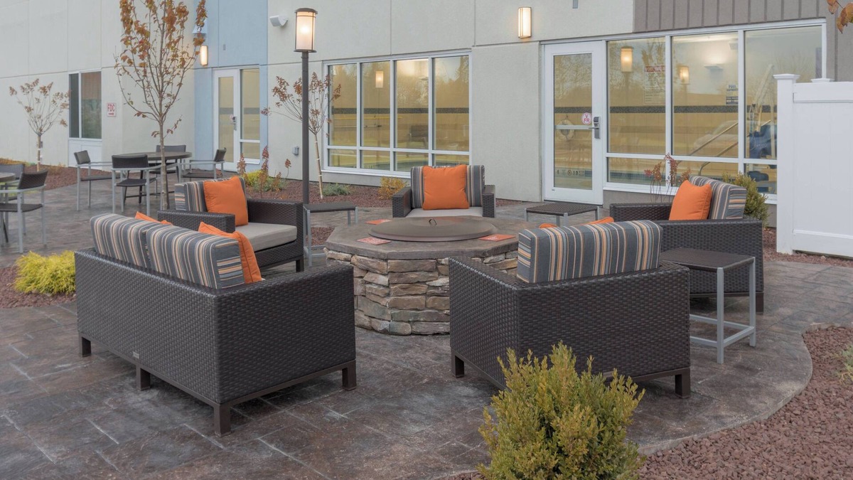 Bayberry Hotel | TownePlace Suites by Marriott Syracuse Liverpool