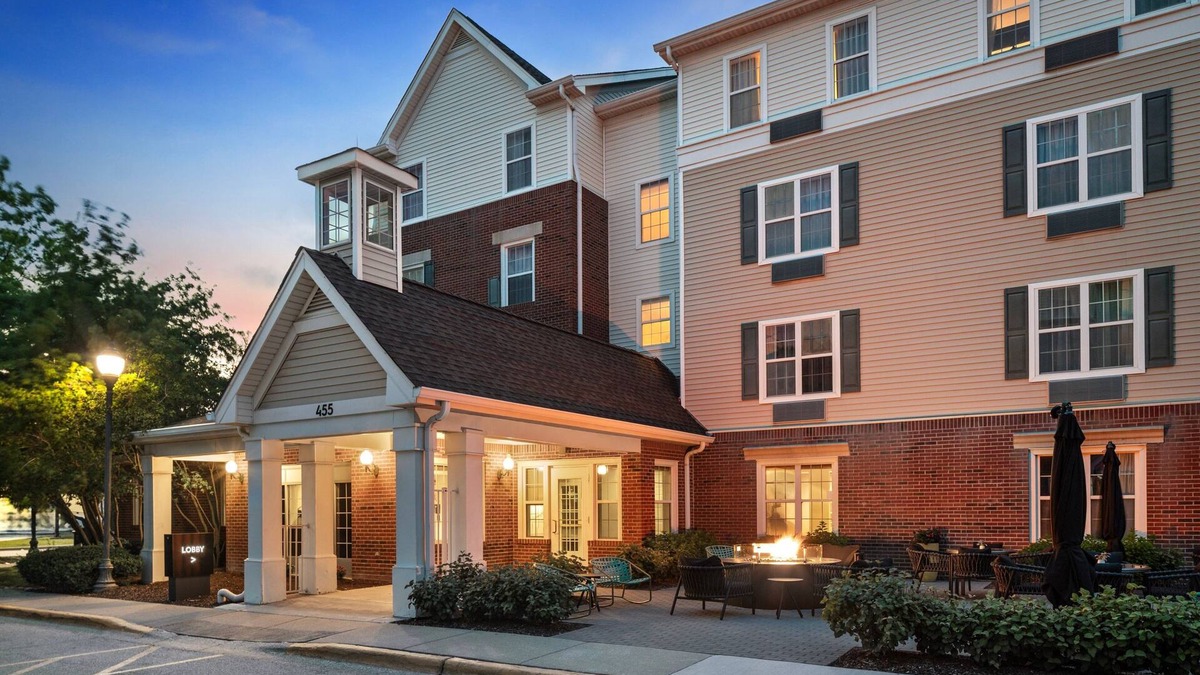 Lombard Hotel | TownePlace Suites by Marriott Chicago Lombard