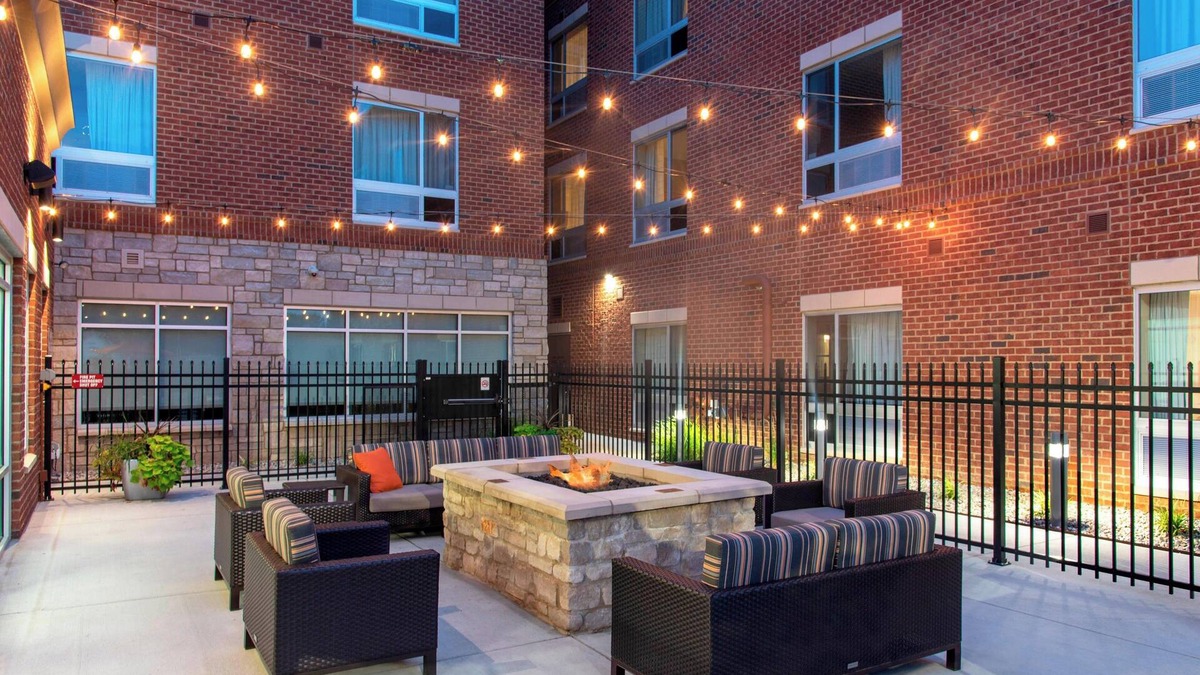 Jeffersonville Hotel | TownePlace Suites by Marriott Louisville North
