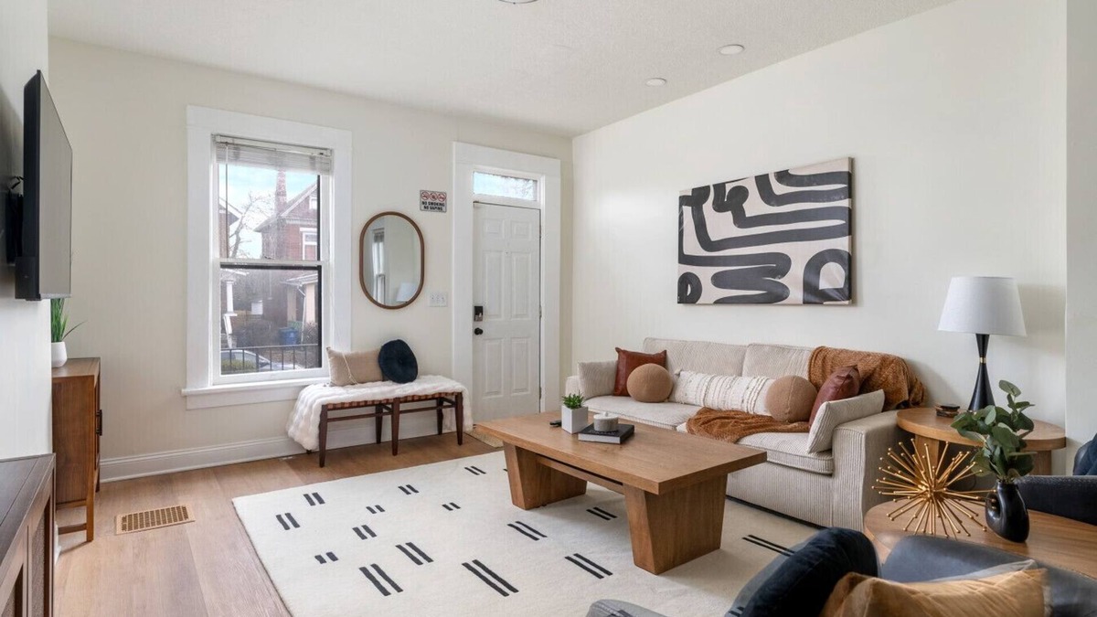 Near East Columbus House | Townhome|Backyard|Patio|NCH