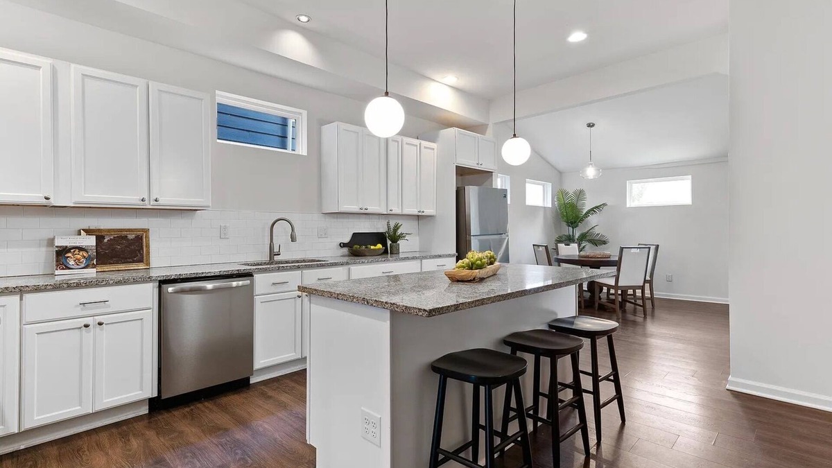 Fountain Square House | Townhome in Indianapolis - 7 minutes from downtown Indy