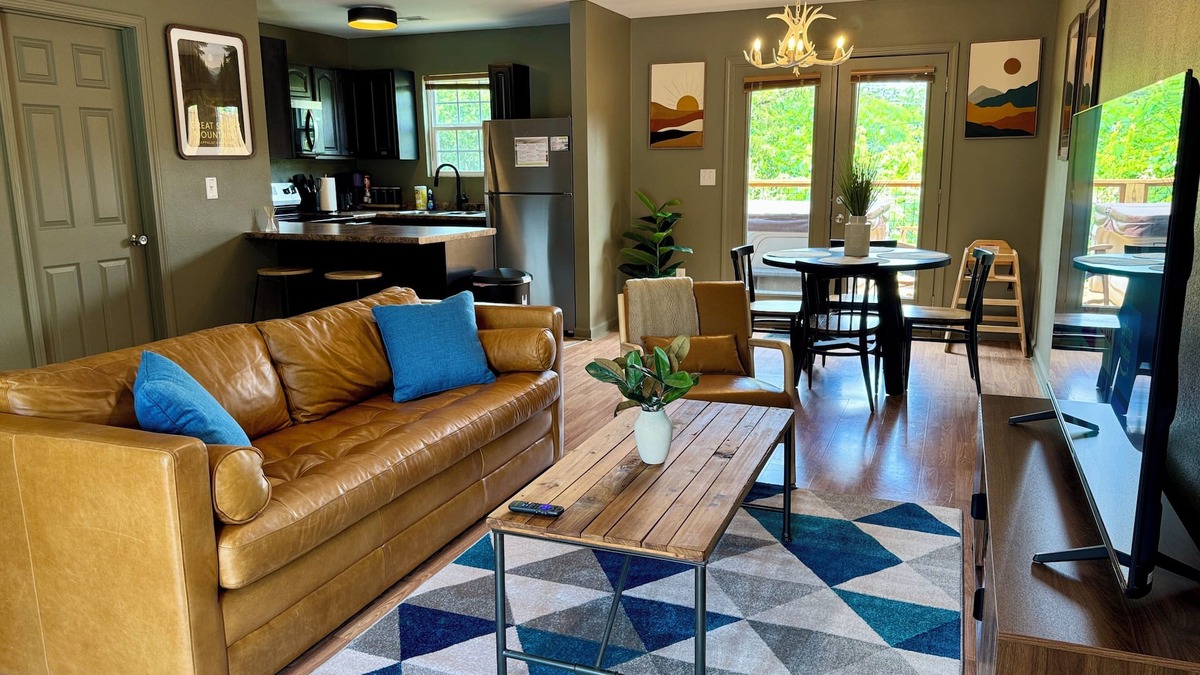Sevierville House | Townhome near Dollywood w/Hot Tub June Promo