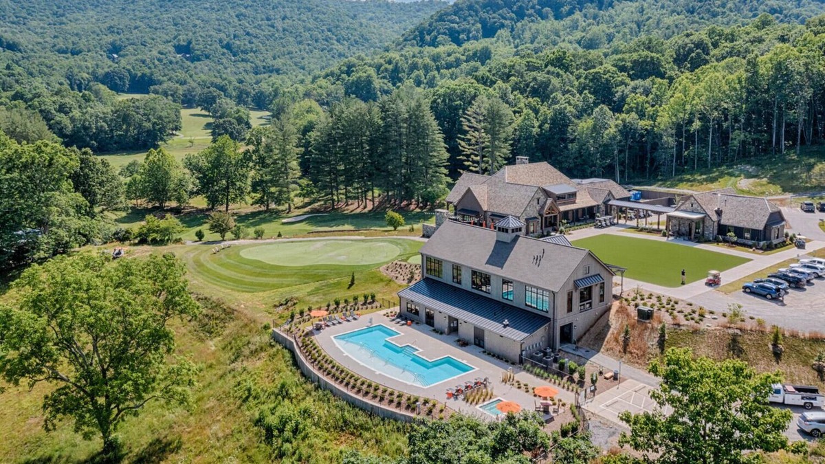 Canton House | Townhouse 2 at Springdale: Resort Townhouse with Golf and Pool Access!
