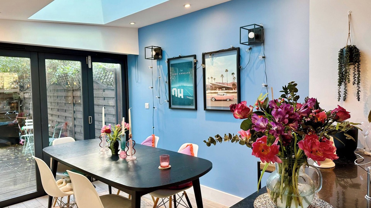 Queen's Park House | TownHouse by Notting Hill - Sleeps5/PetsOk/Tv/Wifi