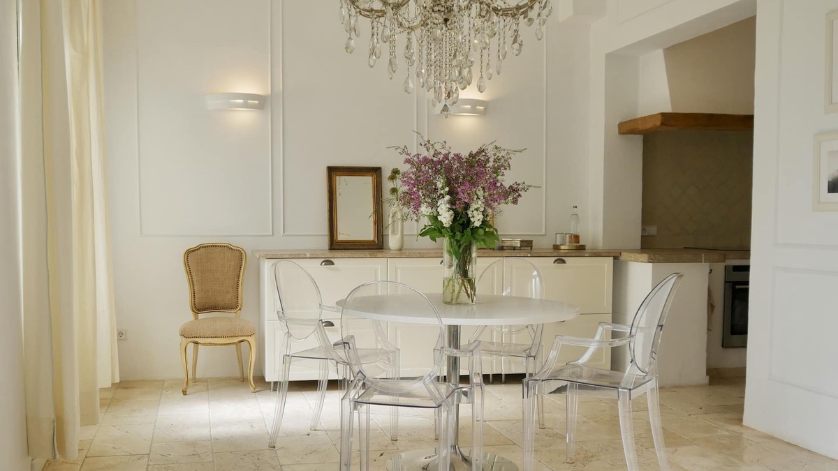Arta House | Townhouse centrally located in ARTÀ with design flair! Patio Terrace Heating WLAN Marble