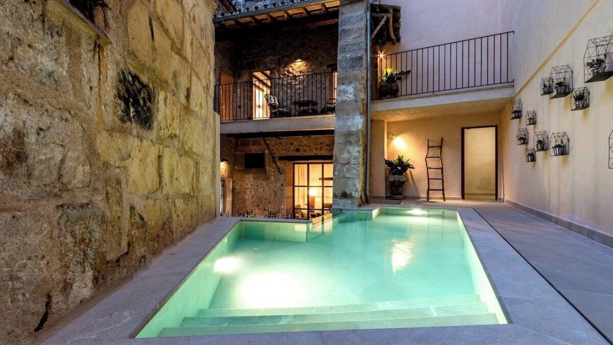 Pollensa House | Townhouse Deluxe Can Butxaca By home villas 360