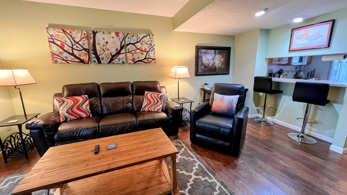 Bloomington House | Townhouse in the Pinesn