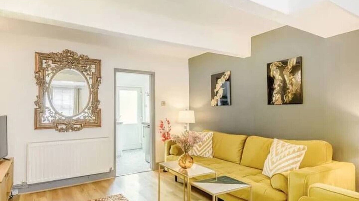 Lincoln House | Townhouse near to Castle, Cathedral and Bailgate