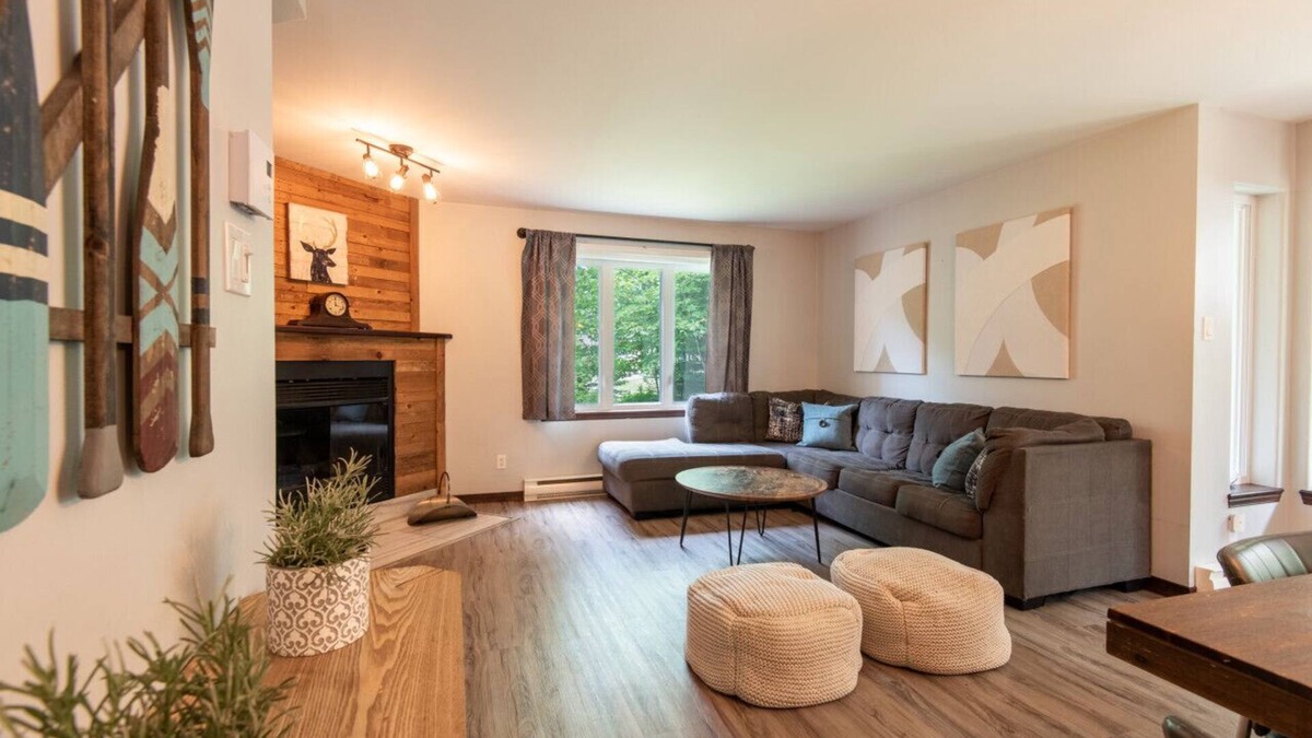 Mont-Tremblant House | Townhouse on the Golf w/Pool Access -Aiglon 1717