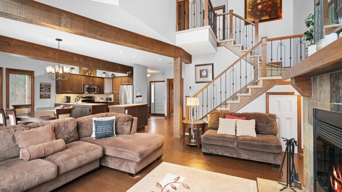 Mont-Tremblant House | Townhouse on the Golf La Bête -10min to Tremblant