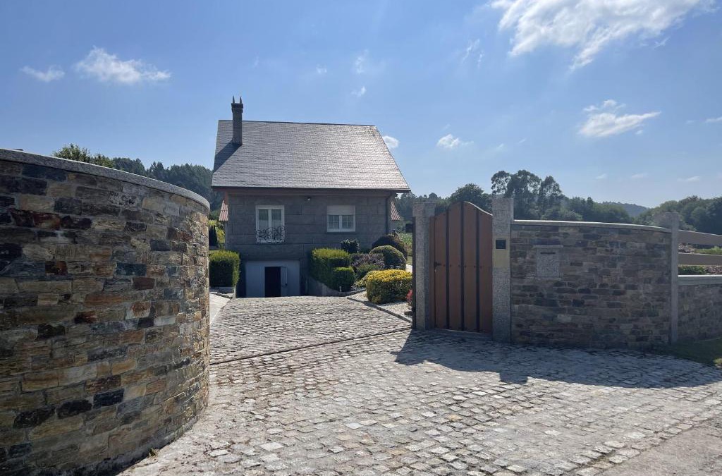 Lavacolla House | Toxiños Lavacolla