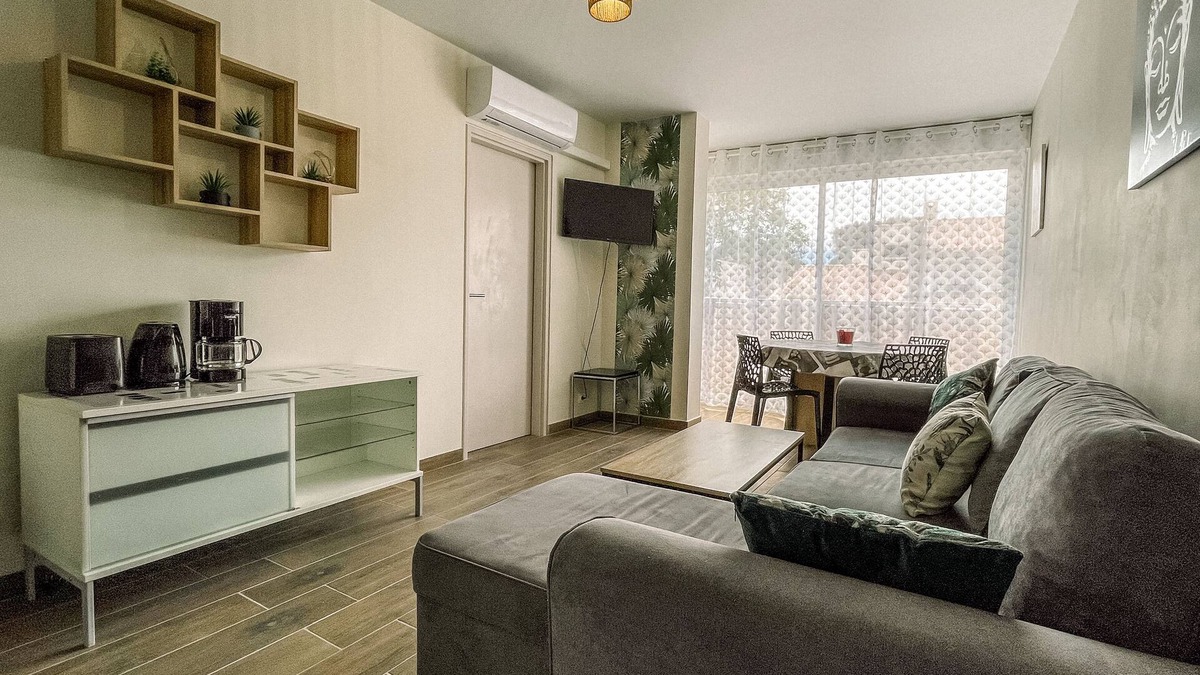 La Grande-Motte Apartment | Très Joli T2 Refait à Neuf Avec Parking