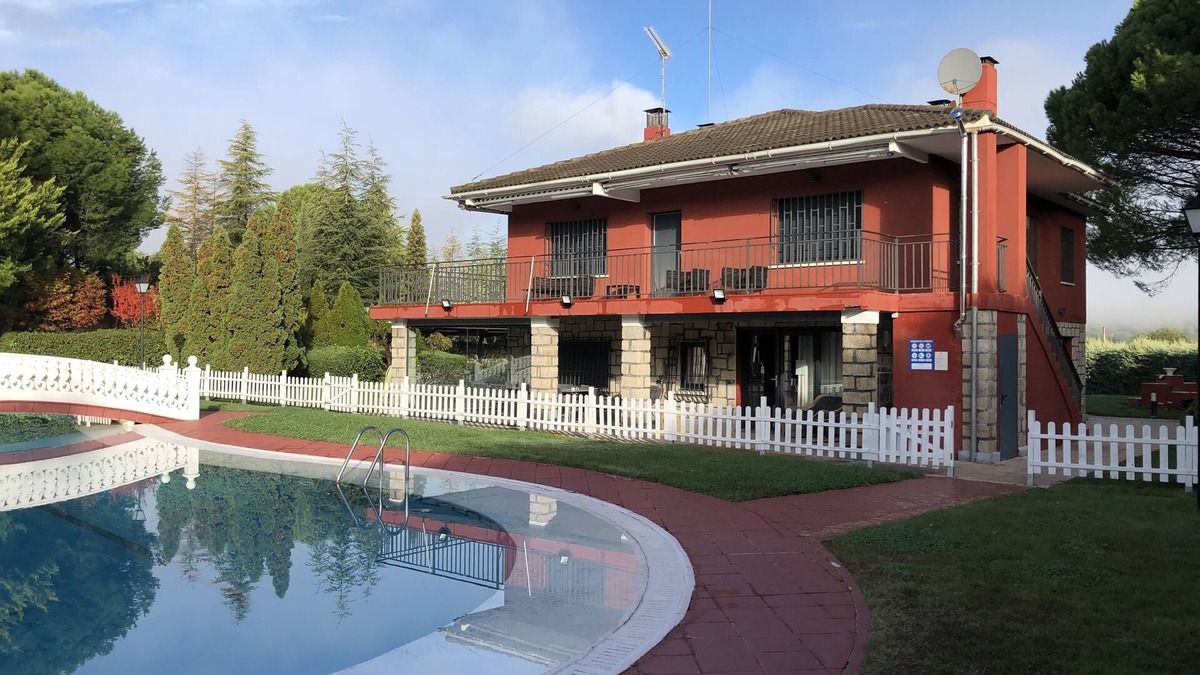 San Martin de Valdeiglesias House | Trenti House