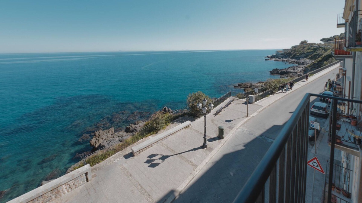 Cefalu Apartment | Tra la Rocca e il mare di Cefalù by Wonderful Italy