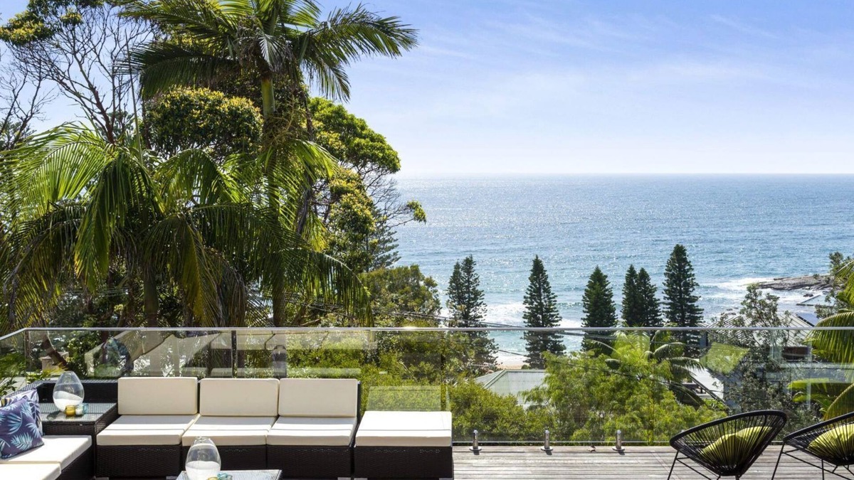 Whale Beach House | TRADE WINDS by Palm Beach Holiday Rentals