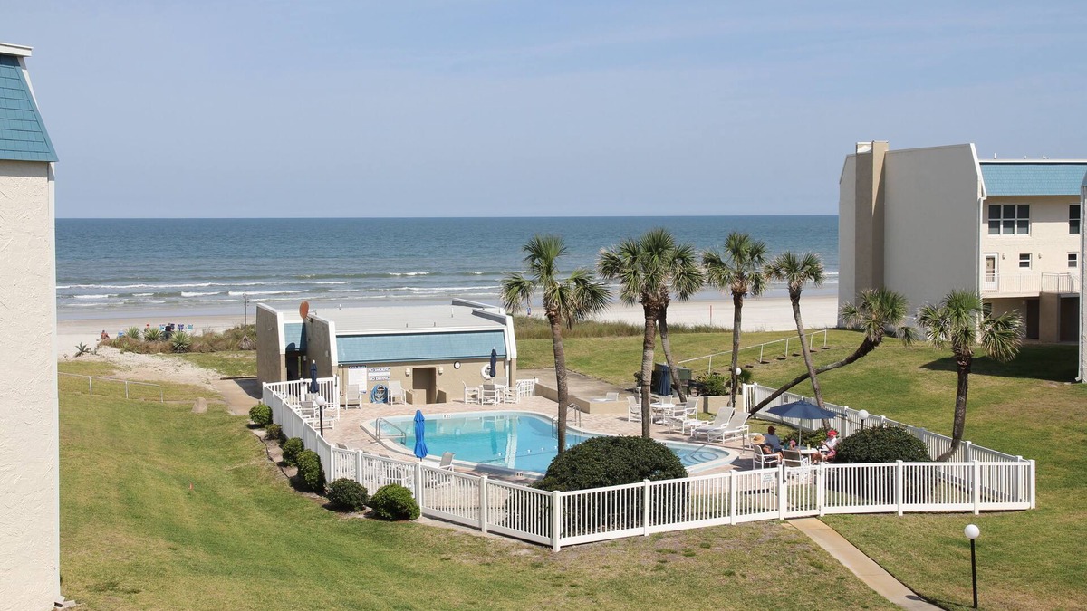 Crescent Beach Condo | Tradewinds Condominium Top Floor - Ocean View Condo #113