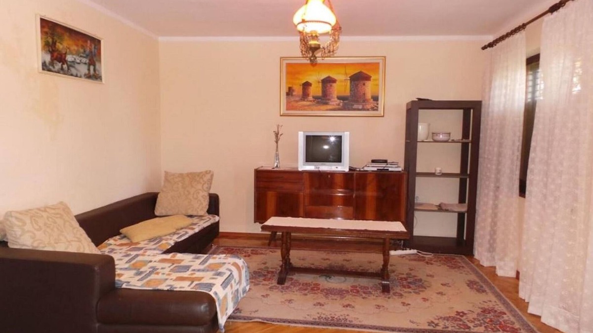 Kraljevica Apartment | Traditional apartment in Kraljevica with balcony