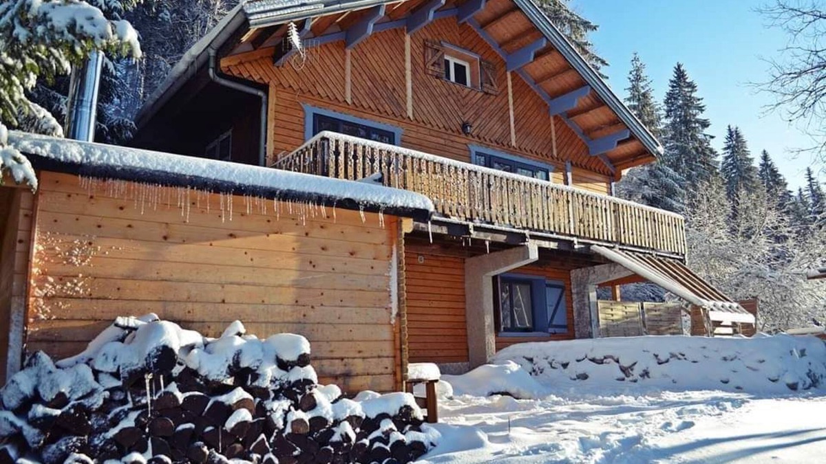 Premanon Ski Chalet | Traditional chalet, freshly renovated - at the foot of the alpine and cross-country ski slopes
