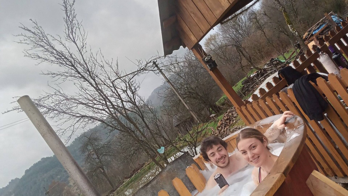 Rosia Montana House | Traditional Cottage with Hottube and Lake View