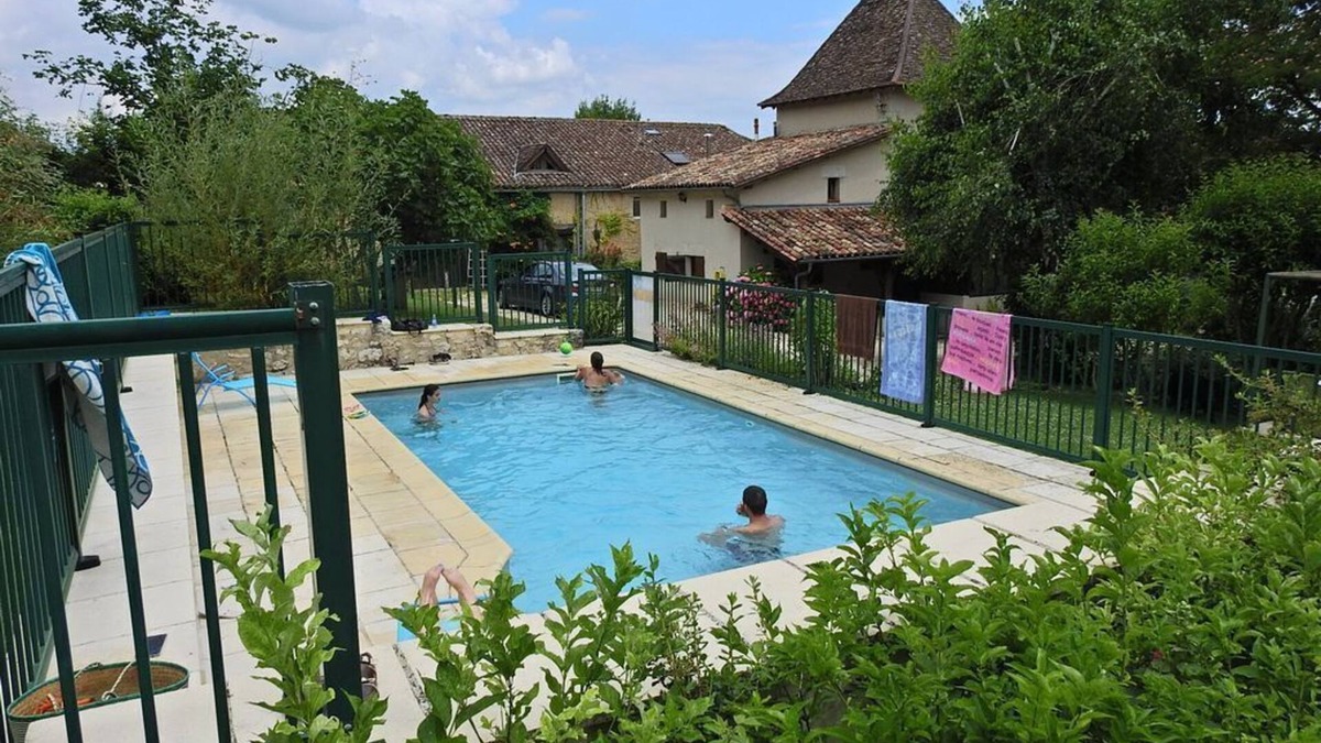 Eymet Cottage | Traditionnal Cottage in a FarmHouse with Private Pool.