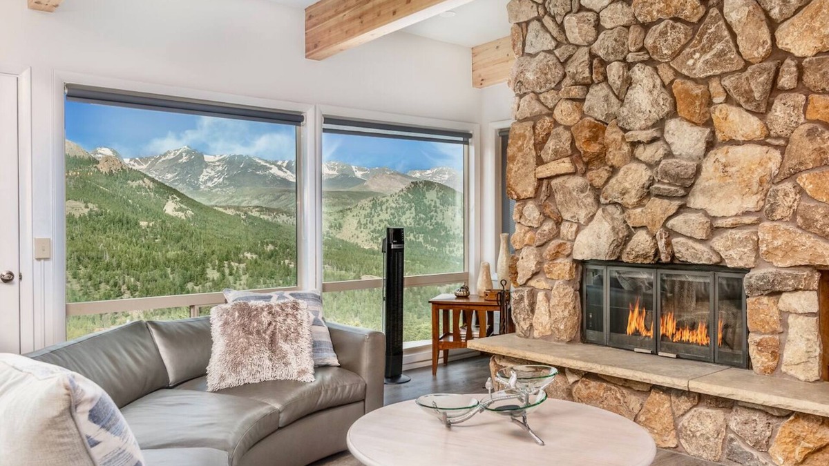 Windcliff Estates Condo | Trails End Luxury Vacation Home at Windcliff